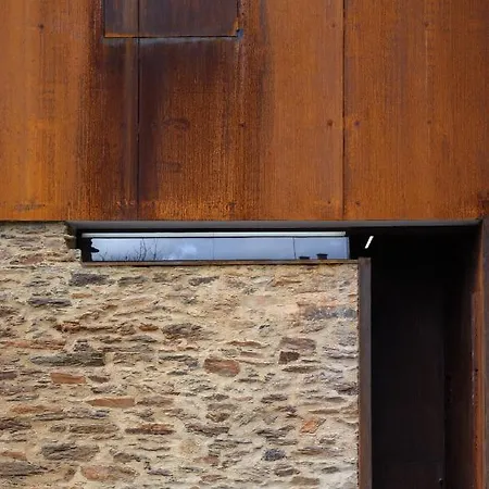 Casa Do Ferreiro * Маседу-ди-Кавалейруш